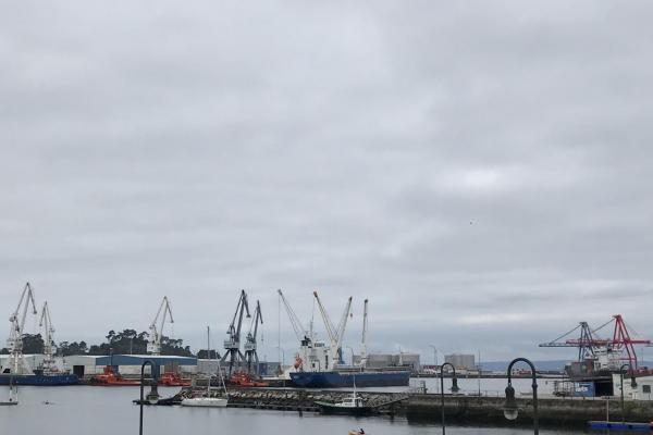 Panorámica del puerto desde el muelle de Pasaxeiros
